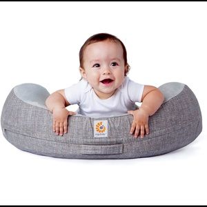 Ergobaby Breastfeeding Pillow with Cover, Natural Curve, Heathered Grey